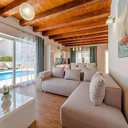 Hotel Private Pool In 3*