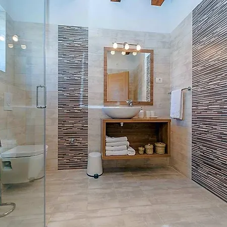 Private Pool In 3*